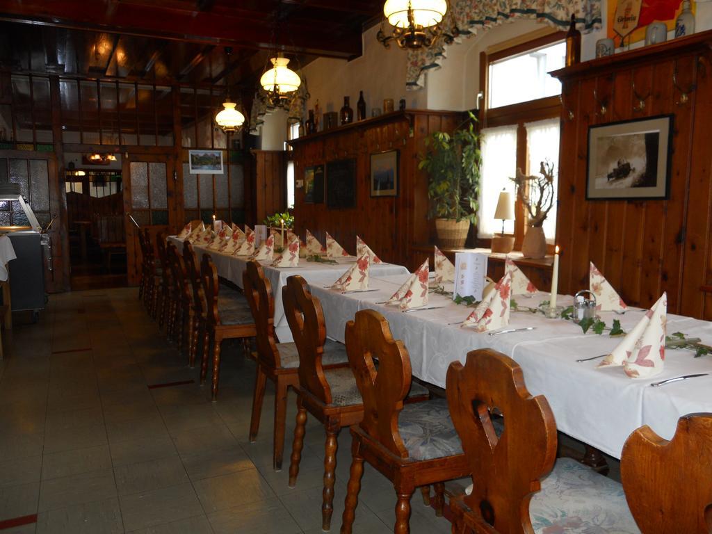 Kirchenwirt Inn Kreuzen  Ngoại thất bức ảnh